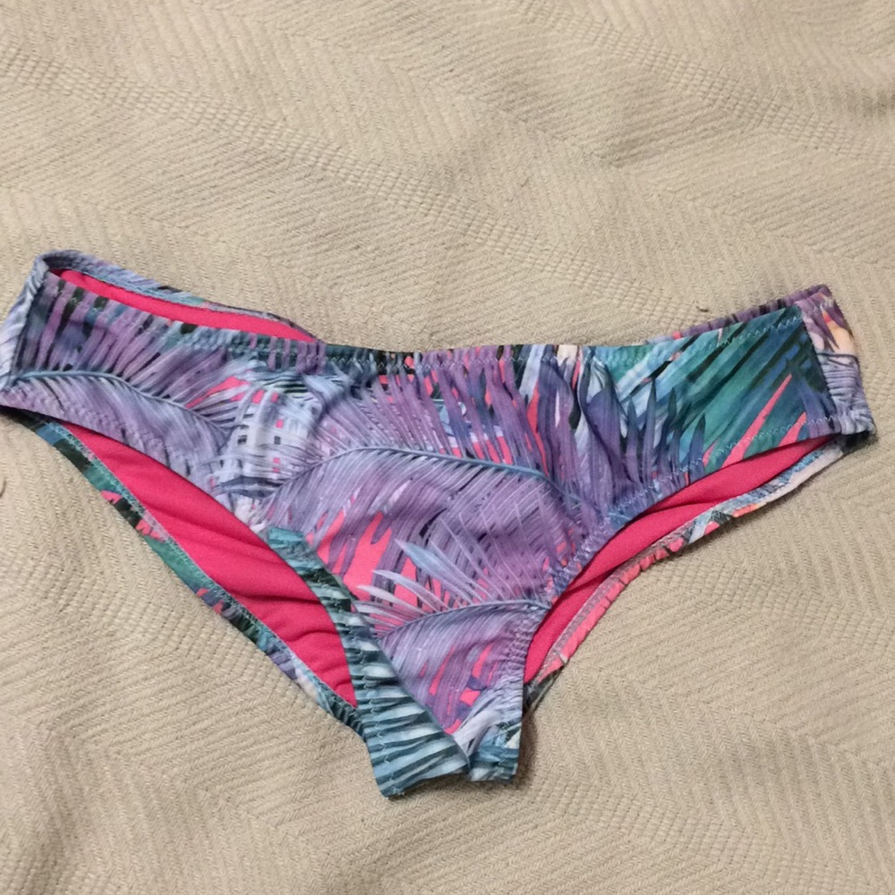 Bikini bottoms